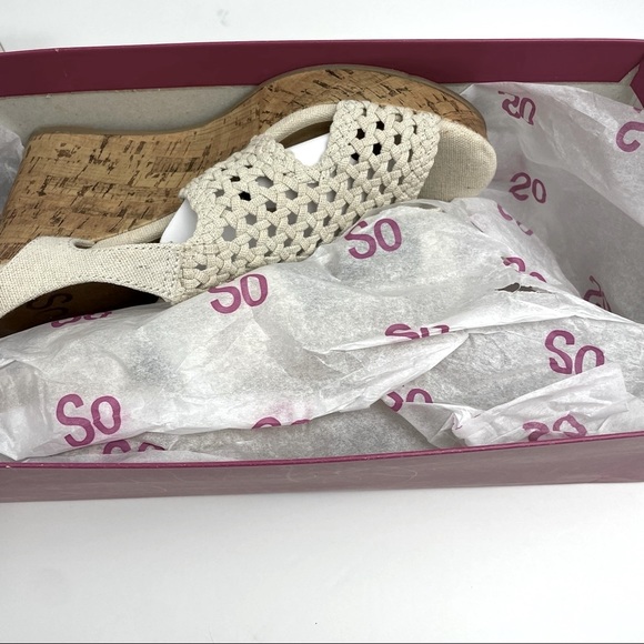 SO Taffy Natural Woven Wedge Sandals NIB NWT - Picture 2 of 5